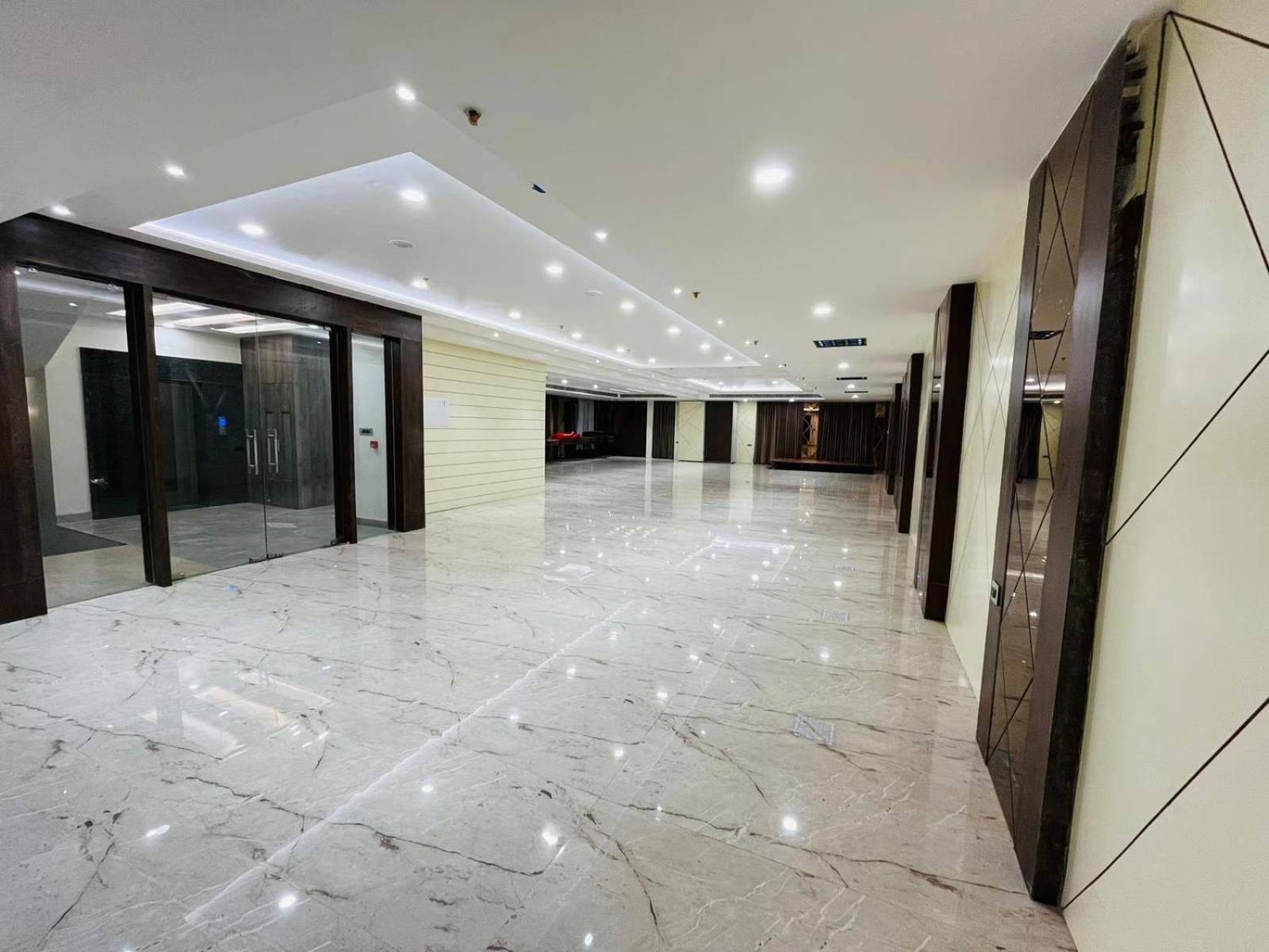 The Royal Legacy Hotel Лакнау Екстериор снимка